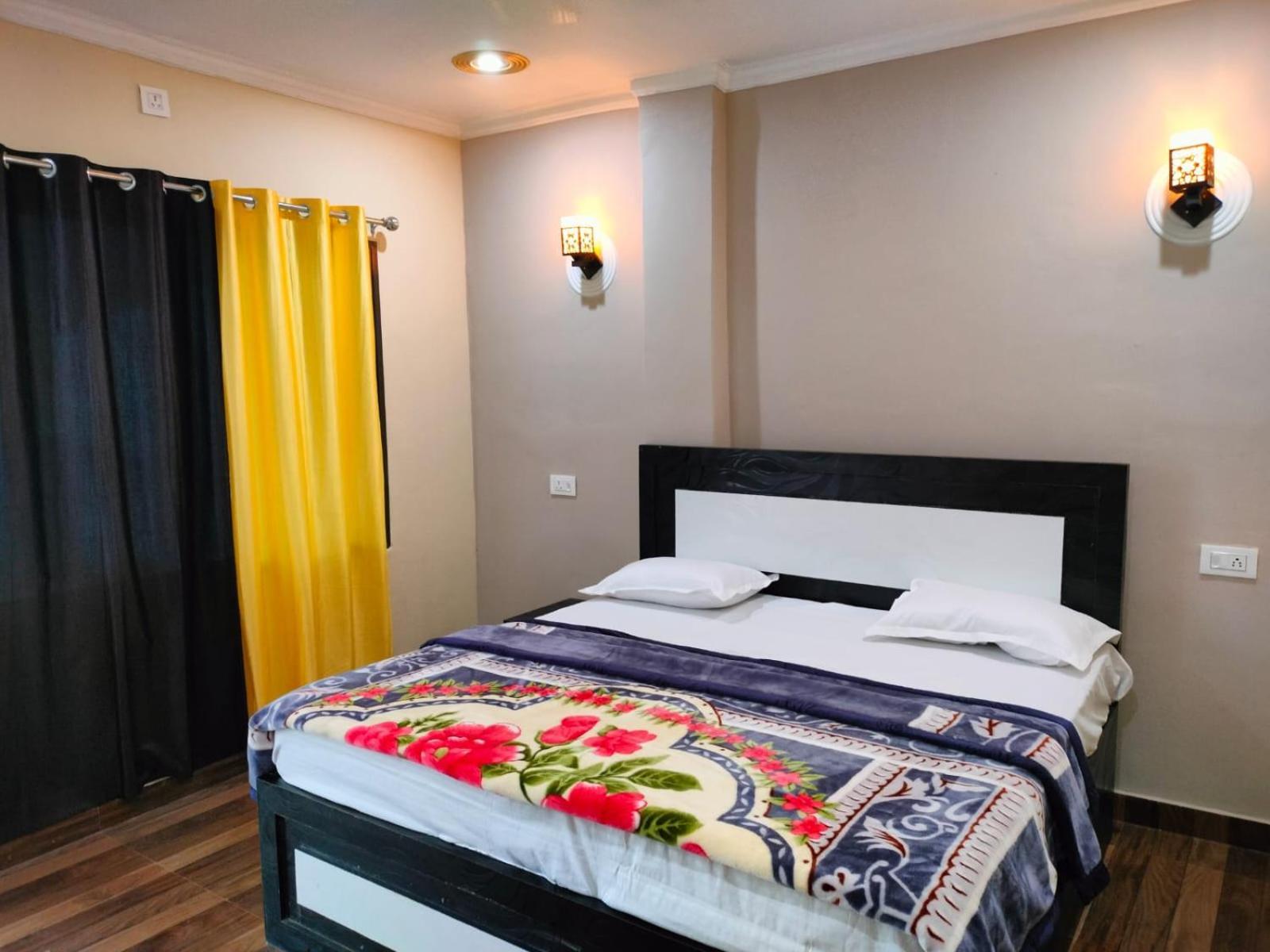 Mohit Paying Guest House Váránaszi Kültér fotó