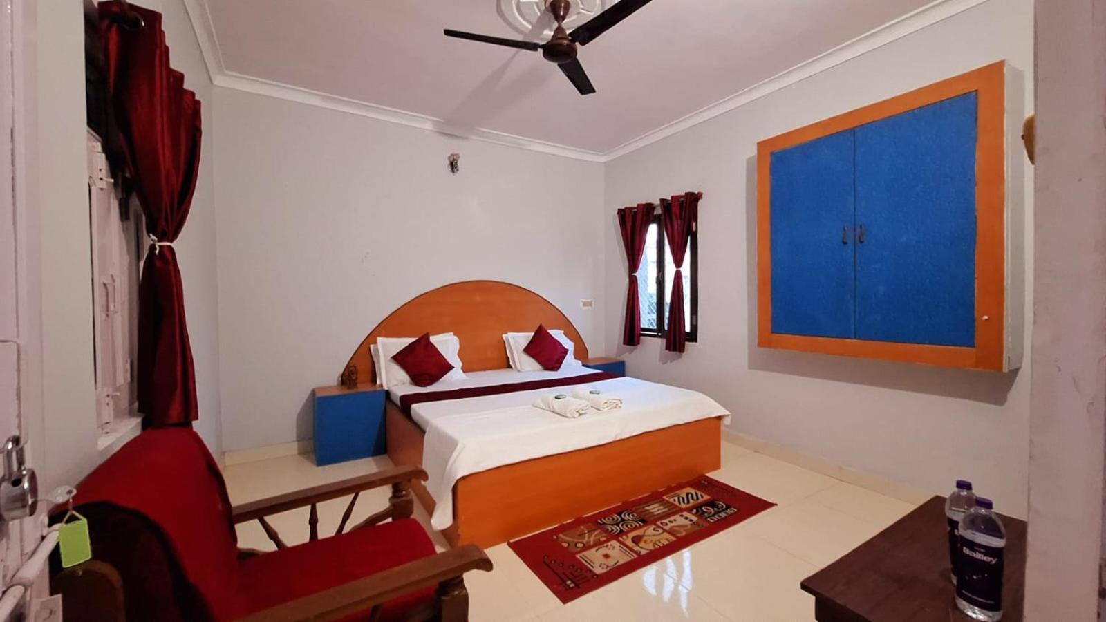 Mohit Paying Guest House Váránaszi Kültér fotó